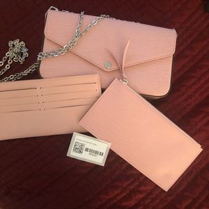 Authentic in season LV Po Felicie Mint Condition.